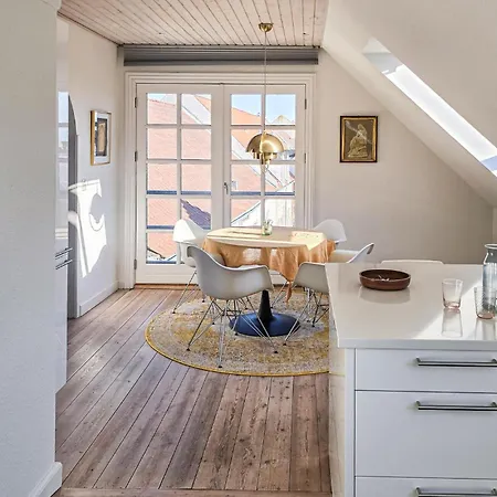 아파트 2 Bedroom In *